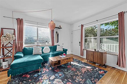 Квартира в Майами-Бич