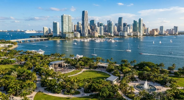 Вид на воду из Downtown